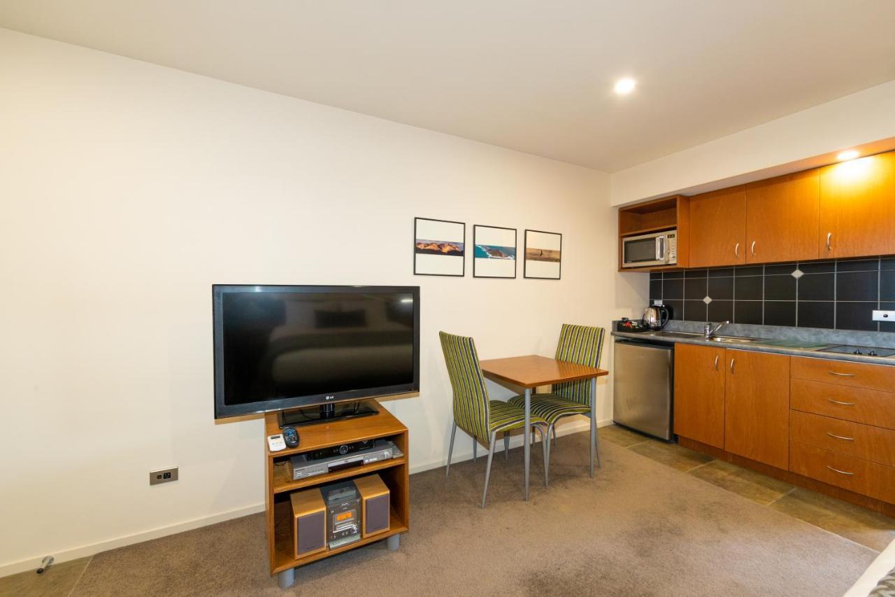 Harvest Lodge Motel Havelock North Bagian luar foto