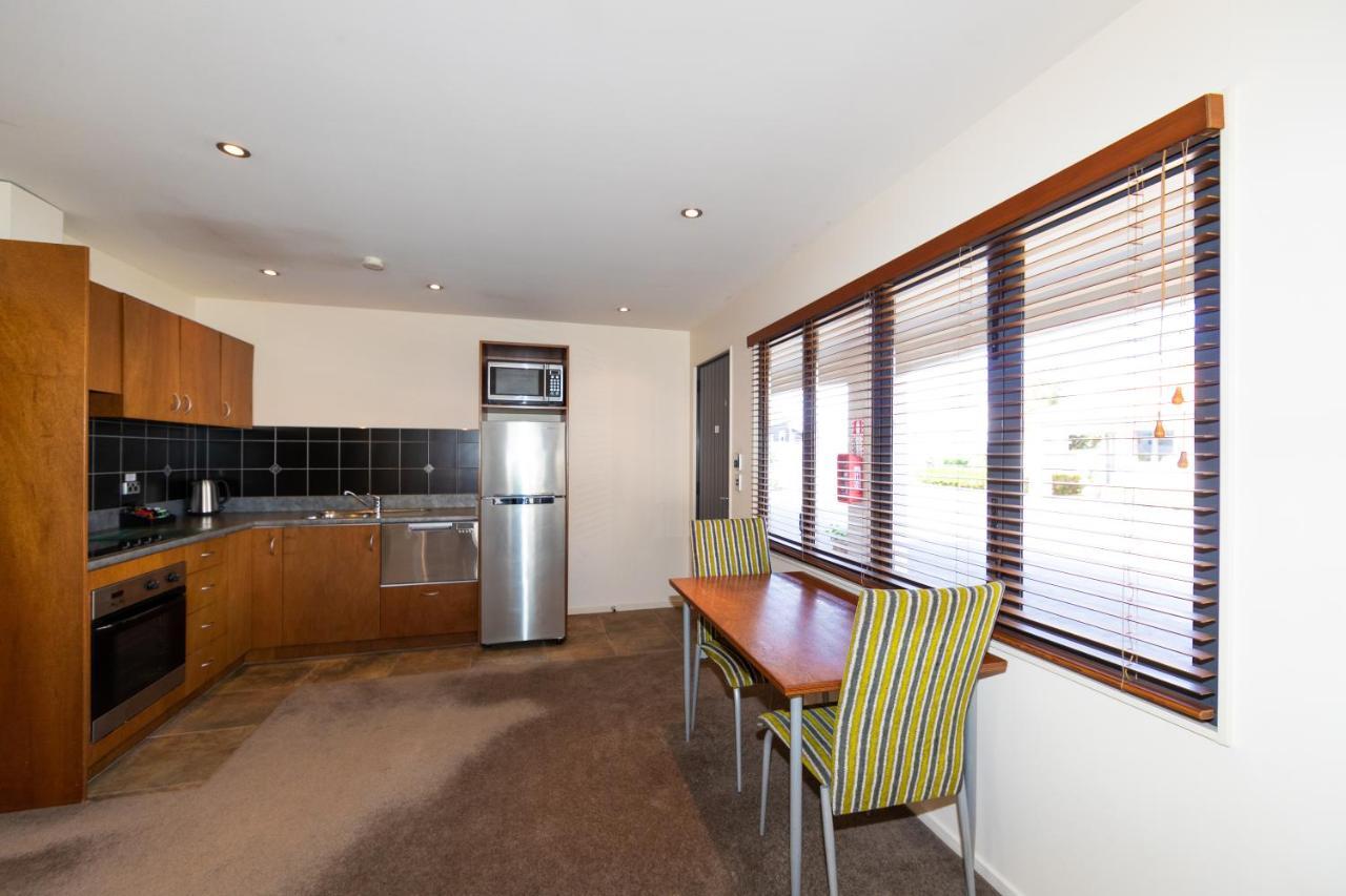 Harvest Lodge Motel Havelock North Bagian luar foto