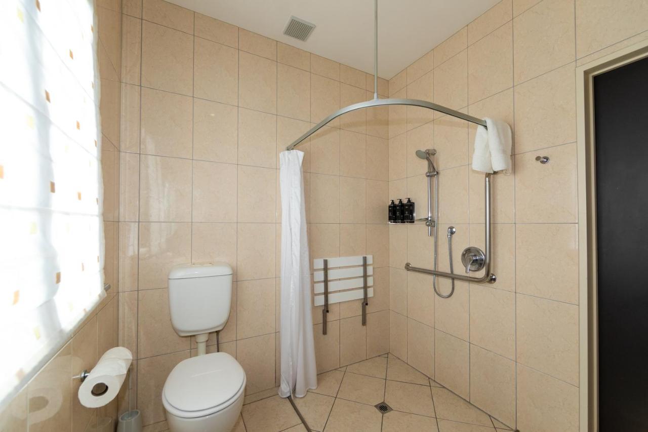 Harvest Lodge Motel Havelock North Bagian luar foto