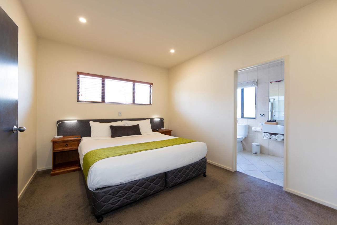 Harvest Lodge Motel Havelock North Bagian luar foto