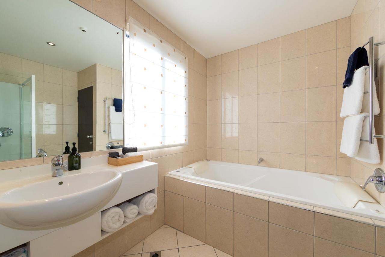 Harvest Lodge Motel Havelock North Bagian luar foto