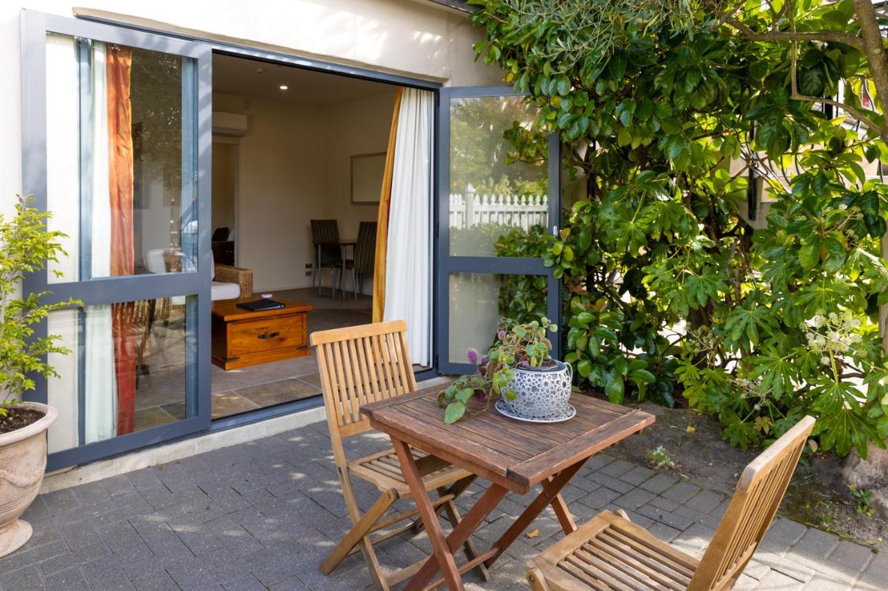 Harvest Lodge Motel Havelock North Bagian luar foto