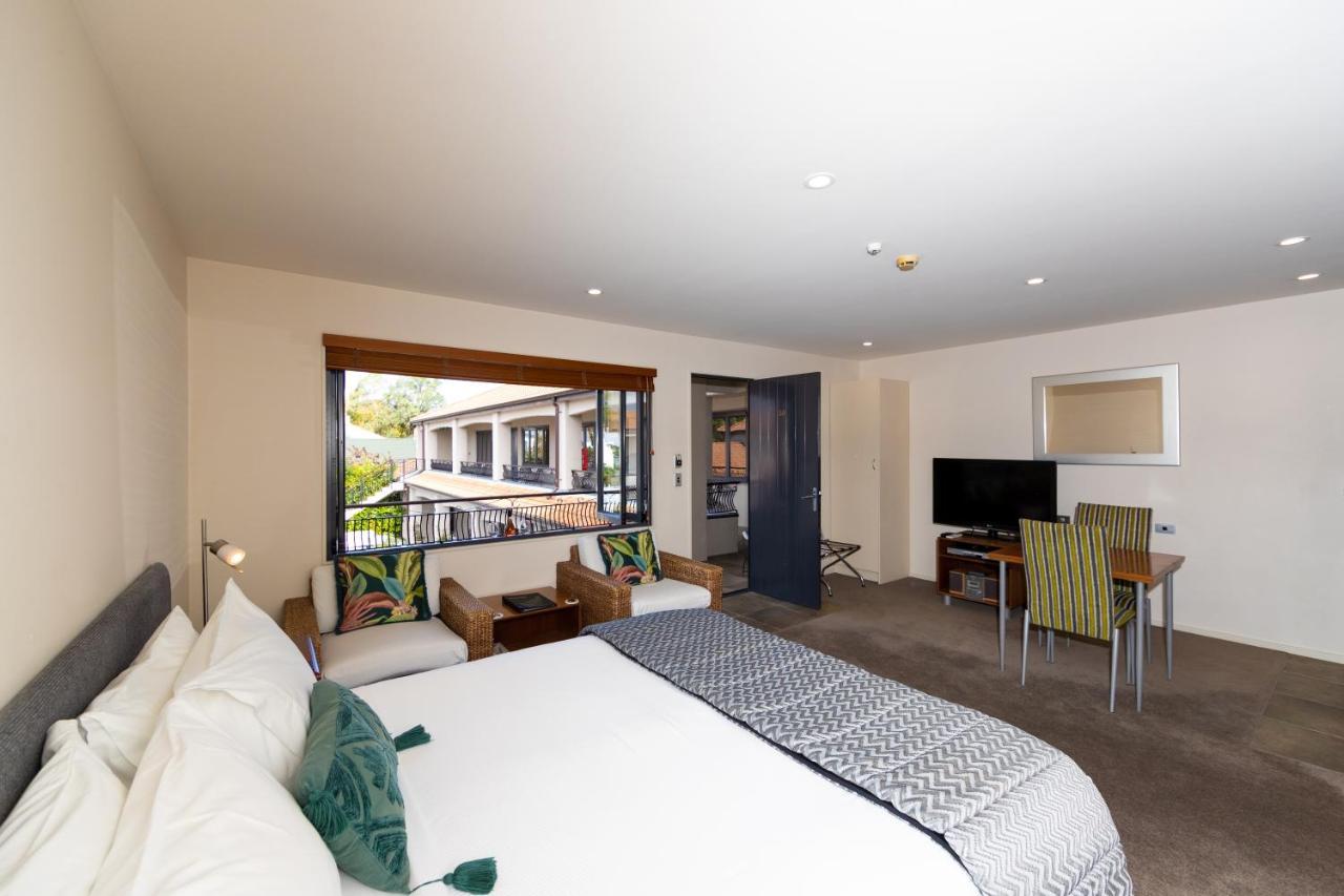 Harvest Lodge Motel Havelock North Bagian luar foto
