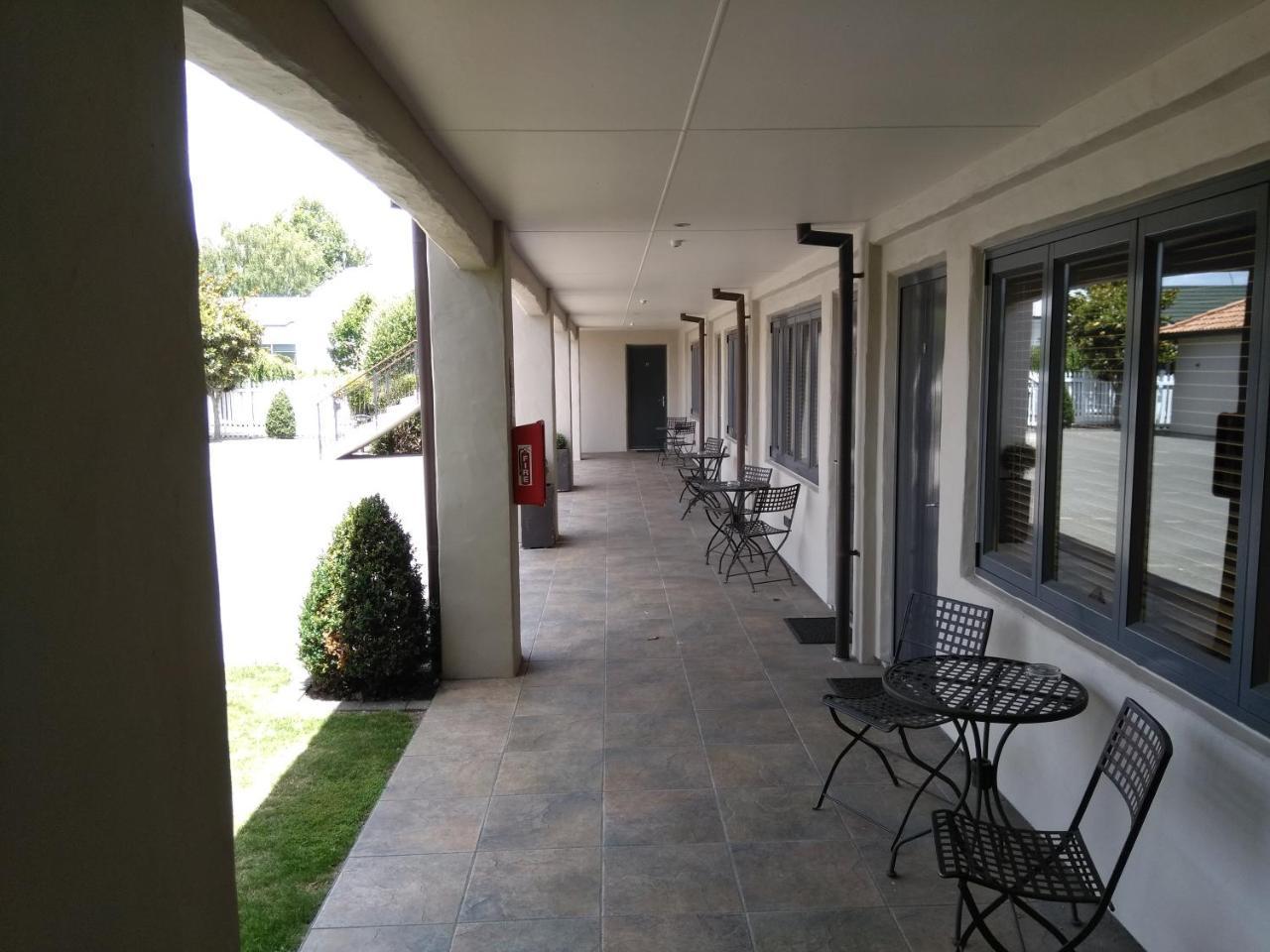 Harvest Lodge Motel Havelock North Bagian luar foto